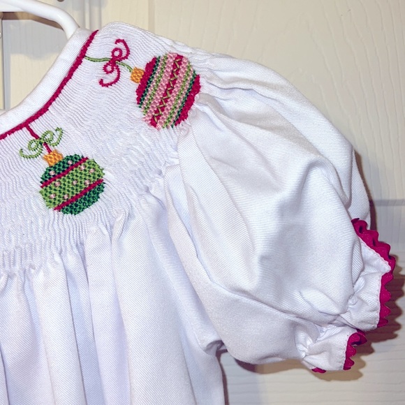 Anavini girls size 4T smock Christmas ornament white dress,hot pink ric rac trim - Picture 3 of 5